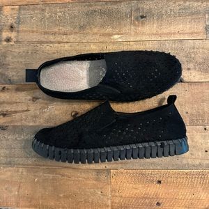 COPY - Ilse Jacobsen Hornbek Tulip Perforated Slip On Sneakers Flats Size 39